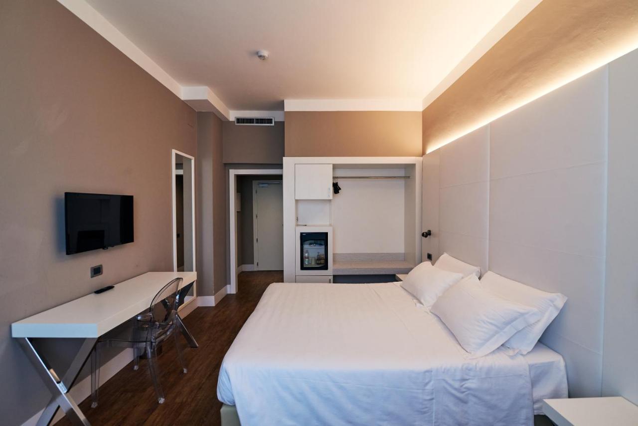 Hotel Poledrini Foligno Exterior photo